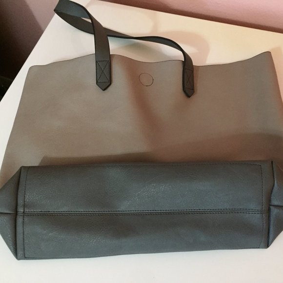 DSW Grey Tote - Picture 4 of 6